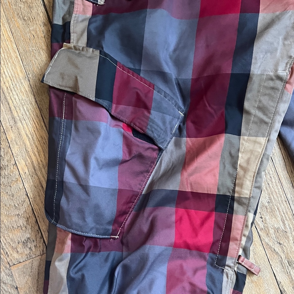 The North Face Men's Multicolor Plaid Cargo Pants - Picture 3 of 13